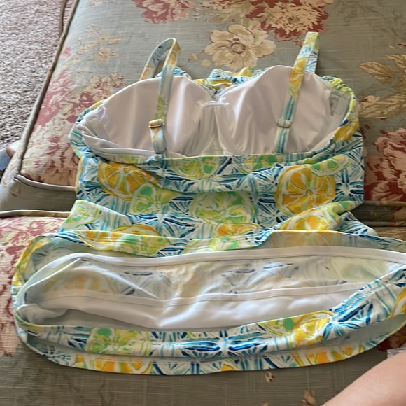 Lands End lemon lime Tankini - Picture 4 of 6